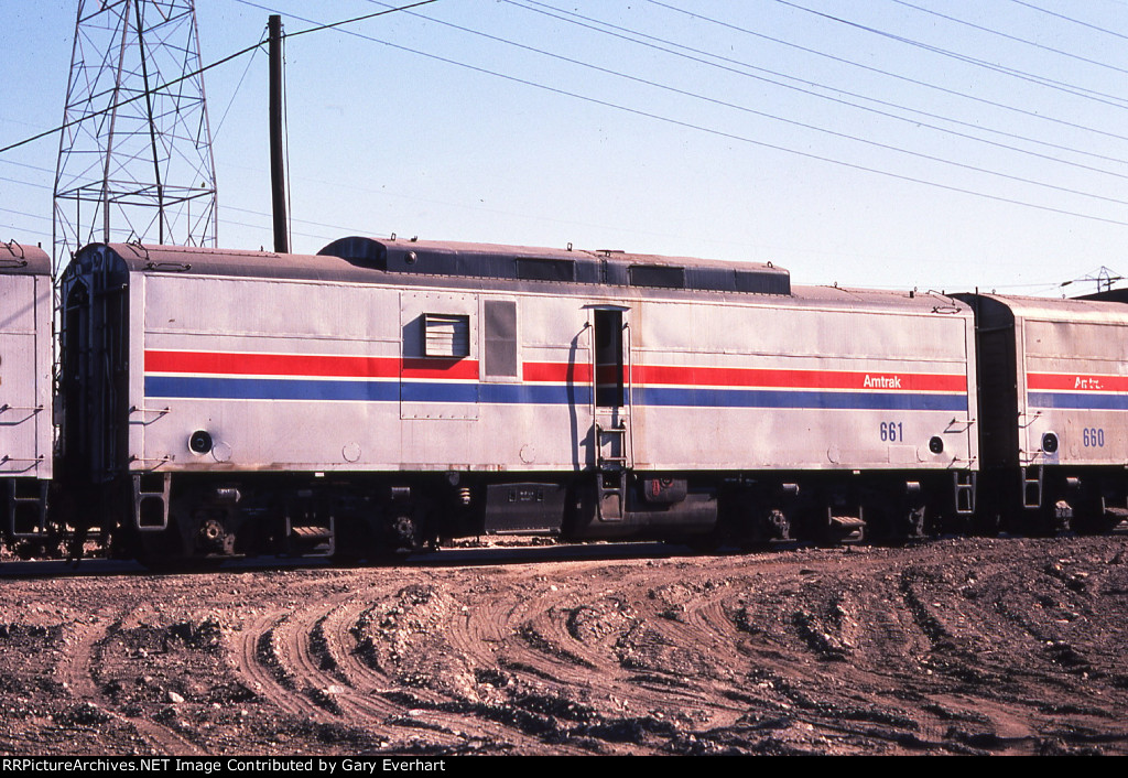 AMTK Heater Car #661 - Amtrak